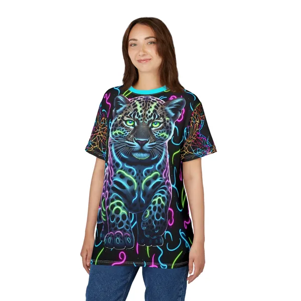 Eye_Catching_Leopard_T_Shirt_White_Stitching_4_Oz